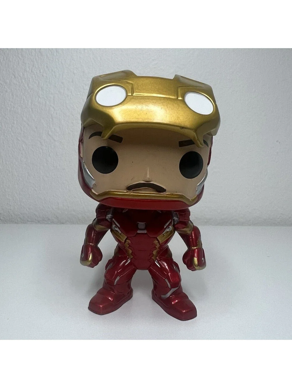 Funko Iron Man Marvel Vinyl Figure Red Gold Pop! Superheroes Standard